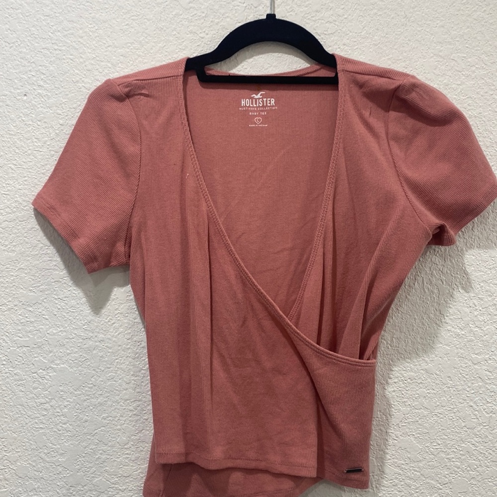 Hollister cross-body top